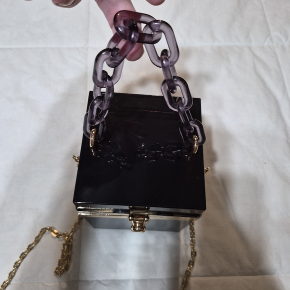 Acrylic Box Purse - Picture 6 of 8